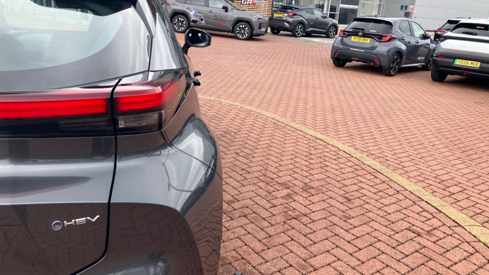 Toyota C-HR 1.8 Hybrid Icon 5dr CVT Hybrid Hatchback - Image 21