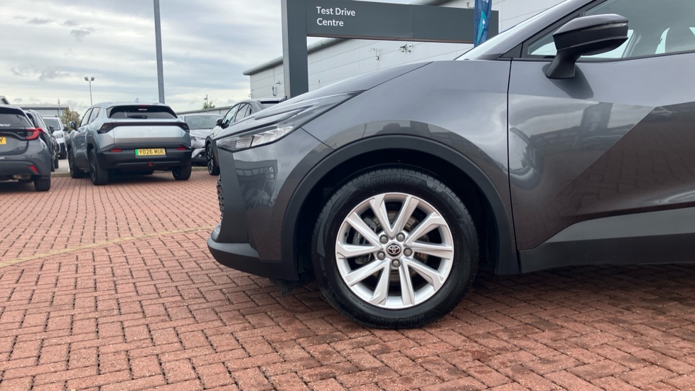 Toyota C-HR 1.8 Hybrid Icon 5dr CVT Hybrid Hatchback - Image 25