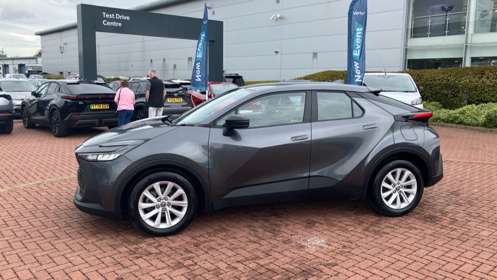 Toyota C-HR 1.8 Hybrid Icon 5dr CVT Hybrid Hatchback - Image 44