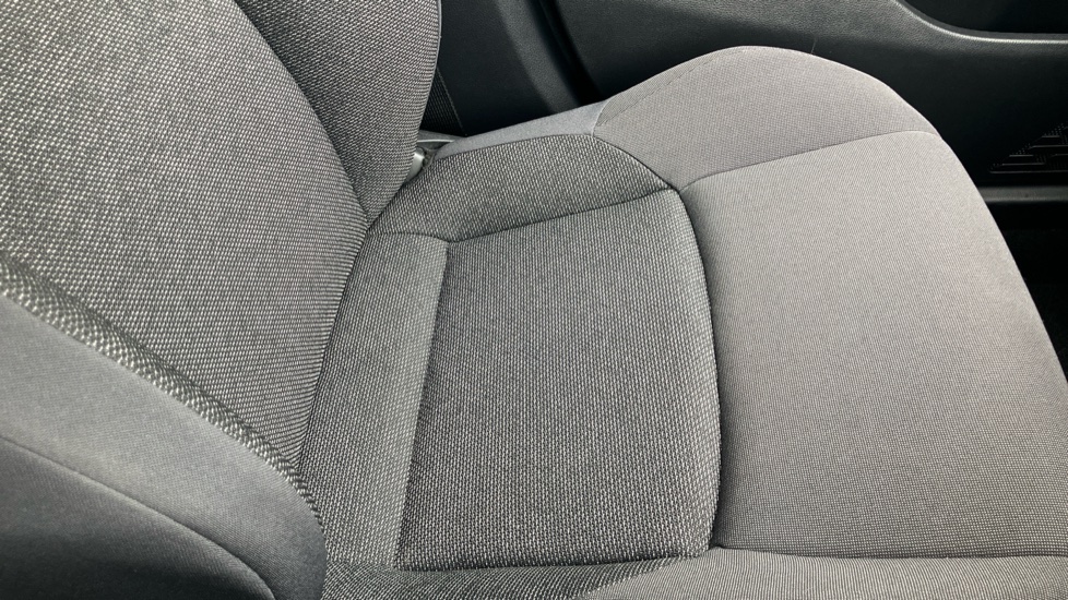 Toyota C-HR 1.8 Hybrid Icon 5dr CVT Hybrid Hatchback - Image 59