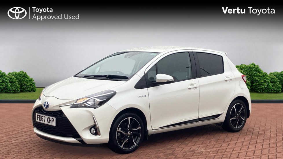Toyota Yaris 1.5 Hybrid Design 5dr CVT Hybrid Hatchback - Image 3