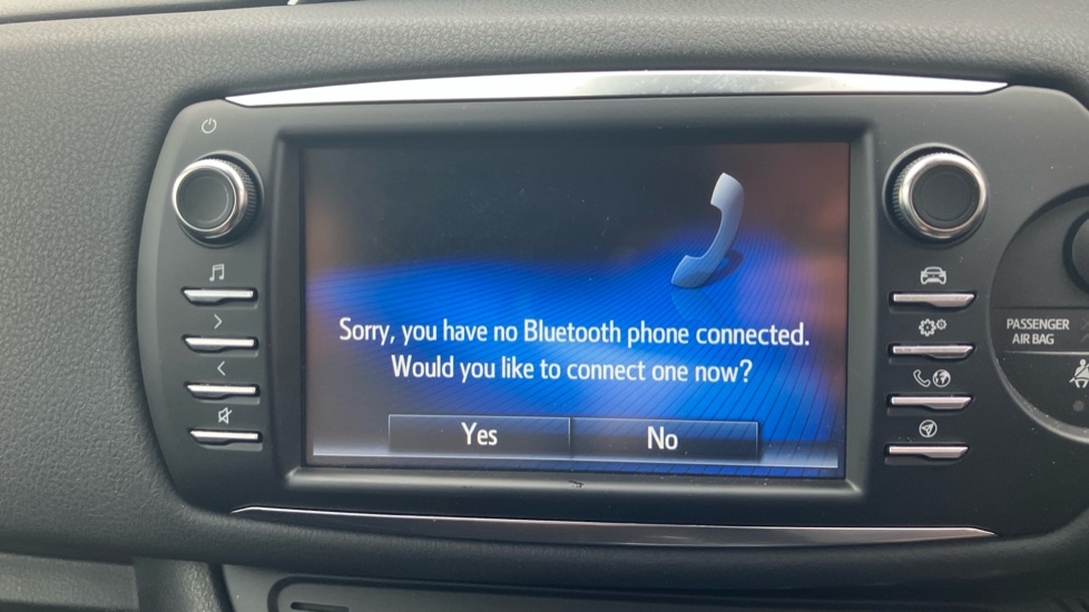 Toyota Yaris 1.5 Hybrid Design 5dr CVT Hybrid Hatchback - Image 37