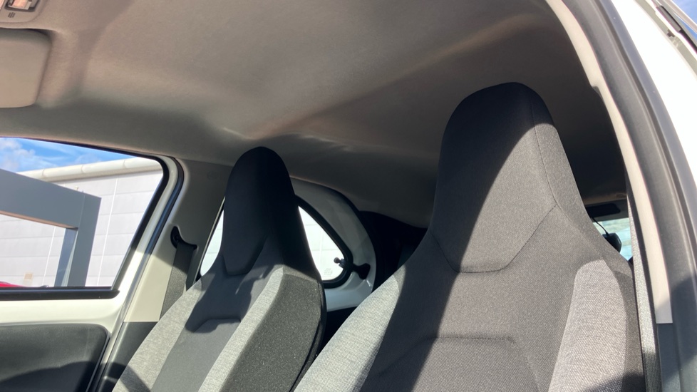 Toyota Aygo X 1.0 VVT-i Pure 5dr Auto Petrol Hatchback - Image 19