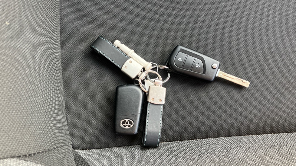 Toyota Aygo X 1.0 VVT-i Pure 5dr Auto Petrol Hatchback - Image 28
