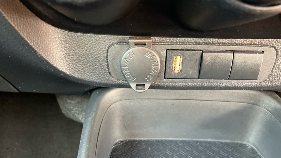Toyota Aygo X 1.0 VVT-i Pure 5dr Auto Petrol Hatchback - Image 34