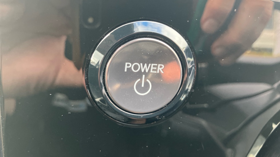 Lexus NX 350h 2.5 5dr E-CVT 2WD Hybrid Estate - Image 16
