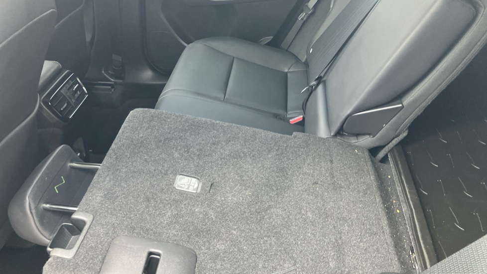 Lexus NX 350h 2.5 5dr E-CVT 2WD Hybrid Estate - Image 18
