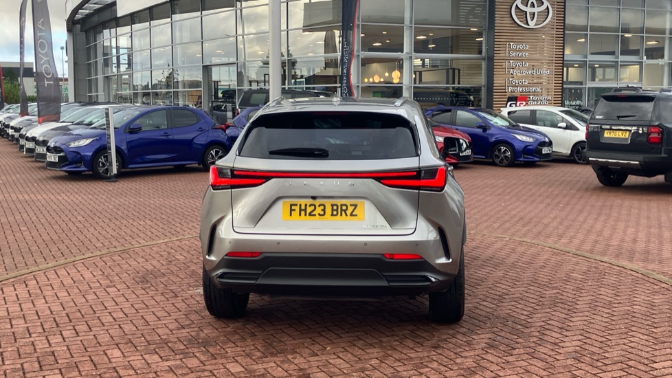 Lexus NX 350h 2.5 5dr E-CVT 2WD Hybrid Estate - Image 26