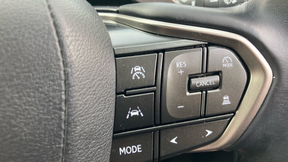 Lexus NX 350h 2.5 5dr E-CVT 2WD Hybrid Estate - Image 29