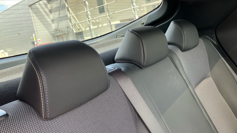 Toyota C-HR 2.0 PHEV Excel 5dr CVT Hatchback - Image 18