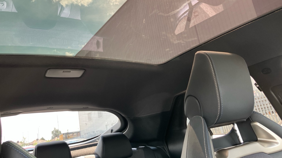 Toyota C-HR 2.0 PHEV Excel 5dr CVT Hatchback - Image 19