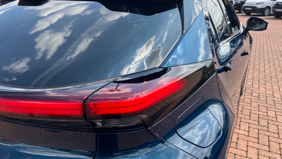 Toyota C-HR 2.0 PHEV Excel 5dr CVT Hatchback - Image 21