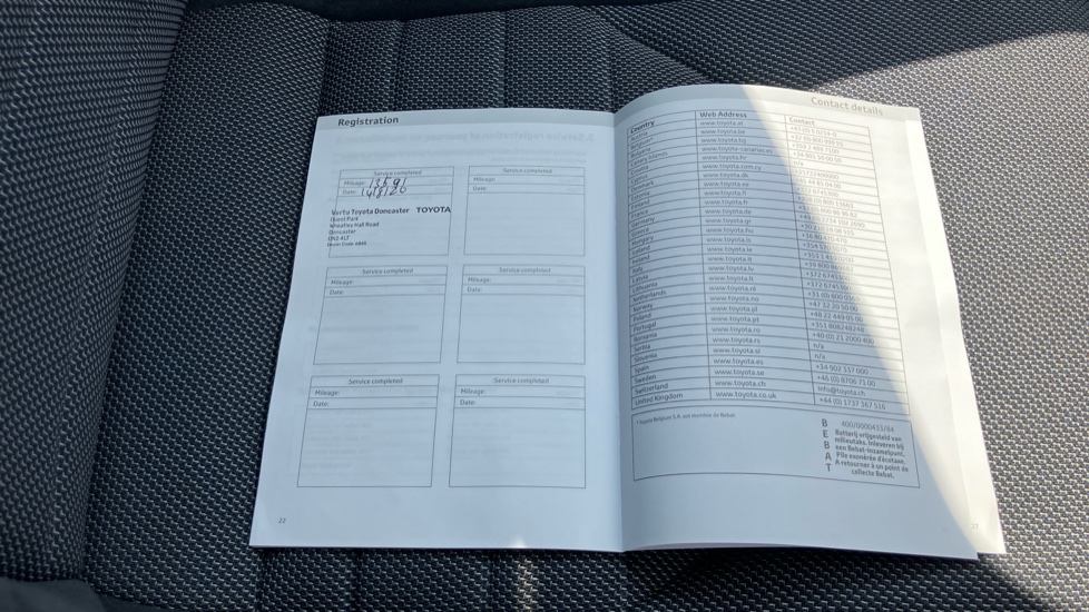 Toyota C-HR 2.0 PHEV Excel 5dr CVT Hatchback - Image 27