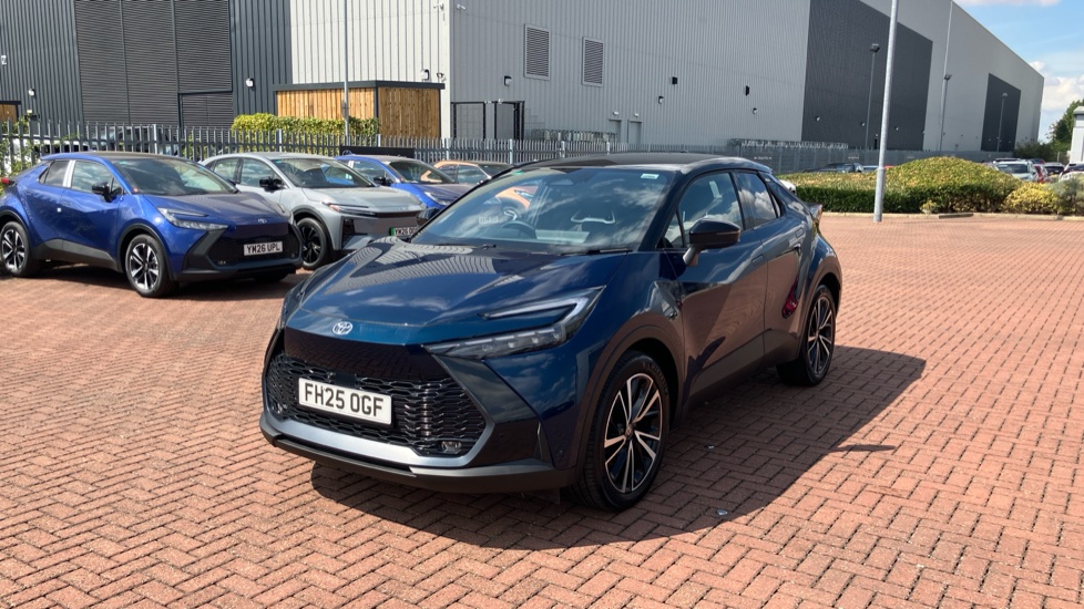 Toyota C-HR 2.0 PHEV Excel 5dr CVT Hatchback - Image 50