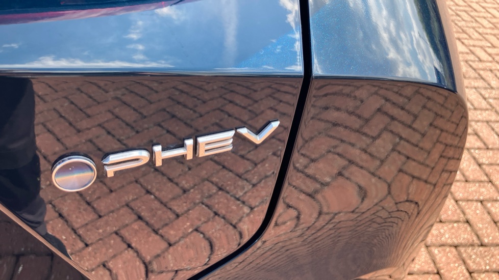 Toyota C-HR 2.0 PHEV Excel 5dr CVT Hatchback - Image 55