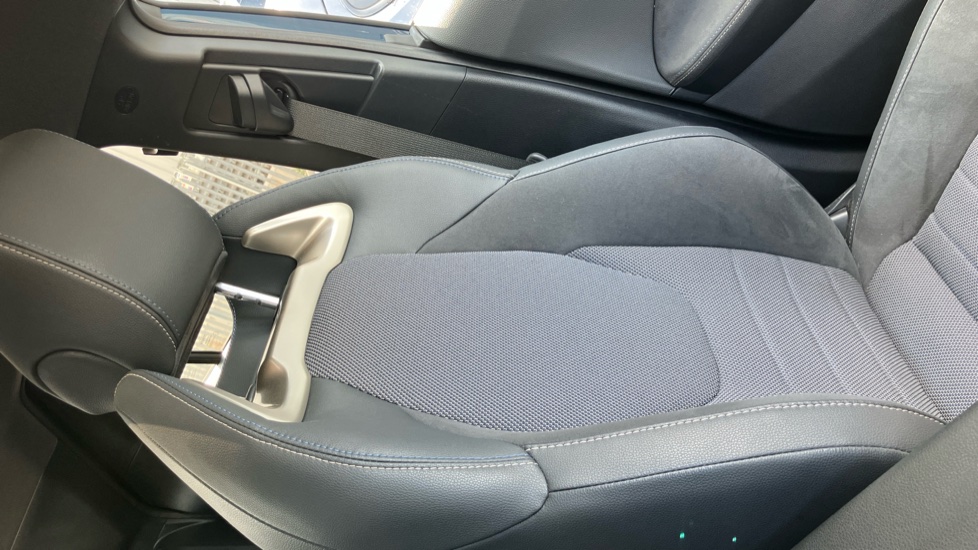 Toyota C-HR 2.0 PHEV Excel 5dr CVT Hatchback - Image 62
