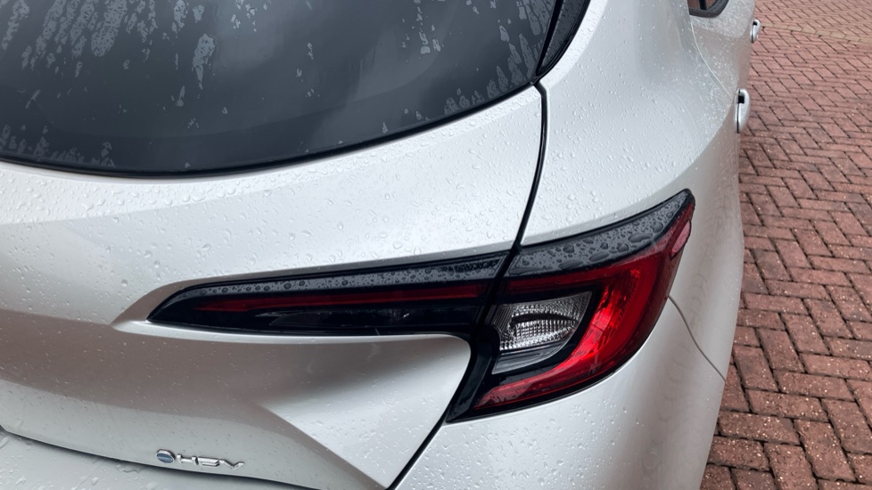 Toyota Corolla 1.8 Hybrid Design 5dr CVT Hybrid Hatchback - Image 21