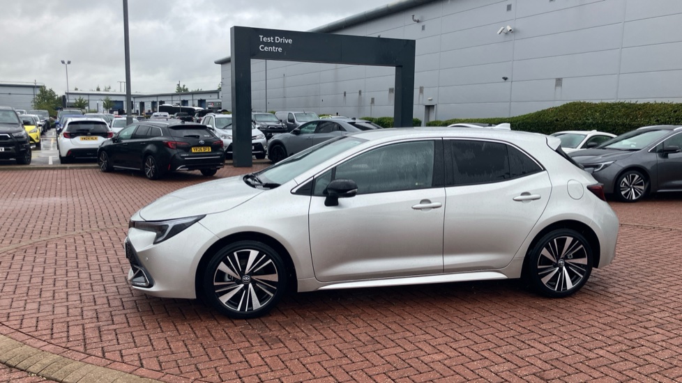 Toyota Corolla 1.8 Hybrid Design 5dr CVT Hybrid Hatchback - Image 44