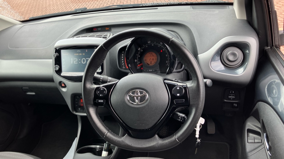 Toyota Aygo 1.0 VVT-i X-Trend 5dr Petrol Hatchback - Image 7