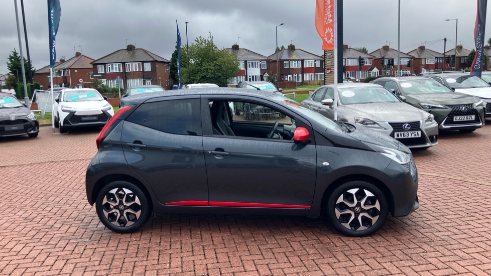 Toyota Aygo 1.0 VVT-i X-Trend 5dr Petrol Hatchback - Image 53