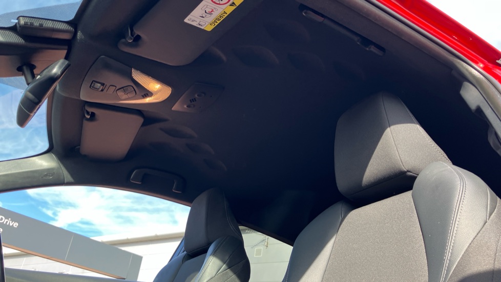 Toyota C-HR 1.8 Hybrid Design 5dr CVT Hybrid Hatchback - Image 19