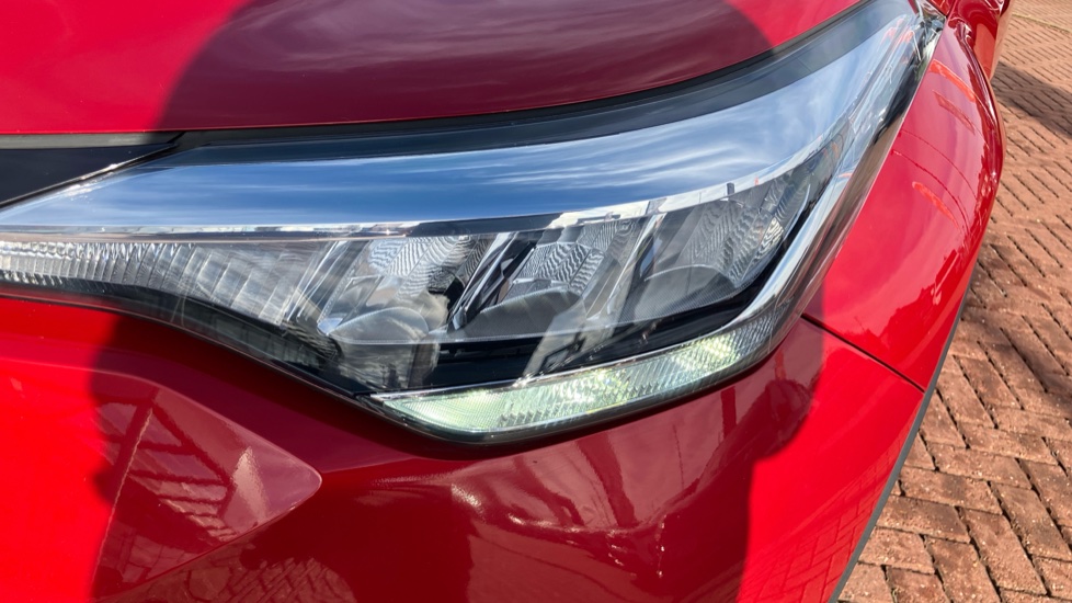 Toyota C-HR 1.8 Hybrid Design 5dr CVT Hybrid Hatchback - Image 20