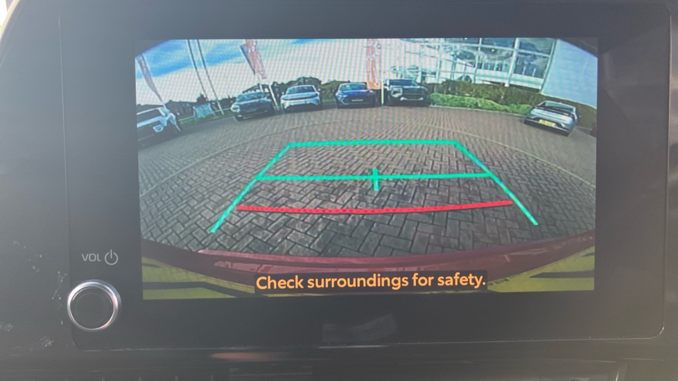 Toyota C-HR 1.8 Hybrid Design 5dr CVT Hybrid Hatchback - Image 41