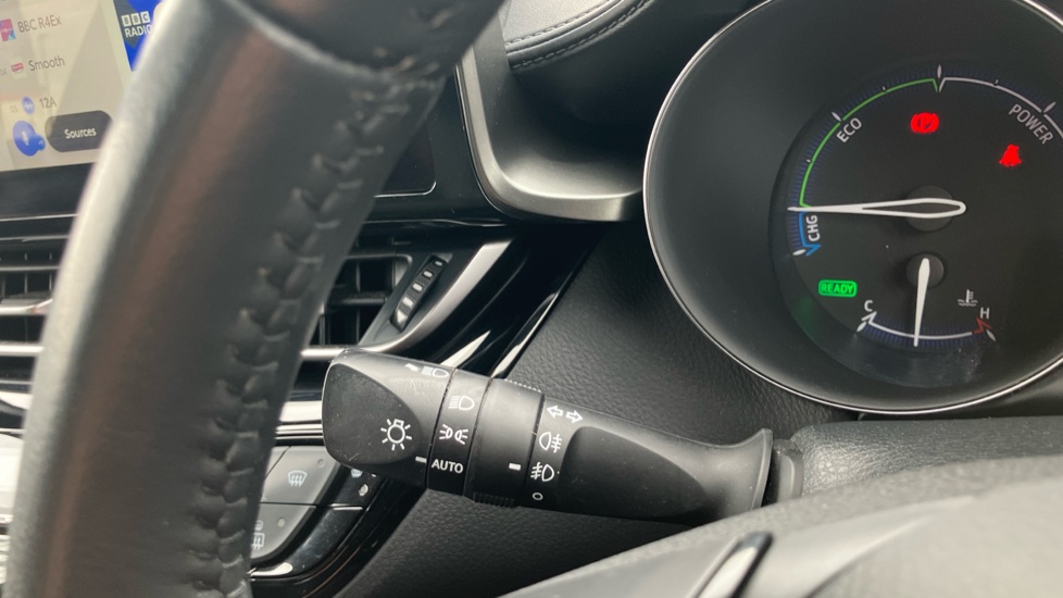 Toyota C-HR 1.8 Hybrid Excel 5dr CVT Hybrid Hatchback - Image 31