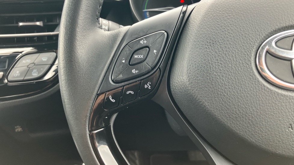 Toyota C-HR 1.8 Hybrid Excel 5dr CVT Hybrid Hatchback - Image 34
