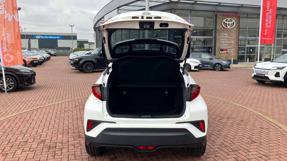 Toyota C-HR 1.8 Hybrid Excel 5dr CVT Hybrid Hatchback - Image 50