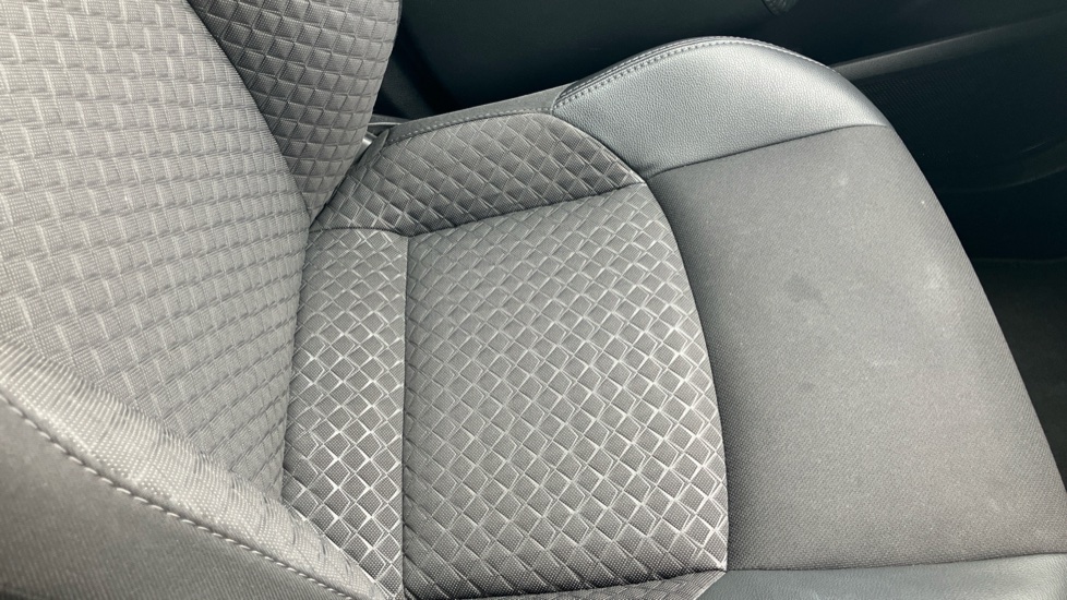 Toyota C-HR 1.8 Hybrid Excel 5dr CVT Hybrid Hatchback - Image 57