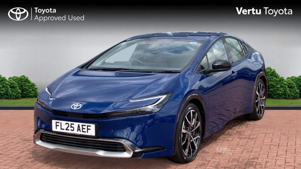 Toyota Prius 2.0 PHEV Excel 5dr CVT Hatchback - Image 3