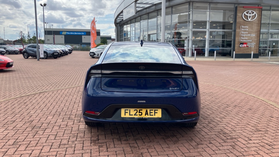 Toyota Prius 2.0 PHEV Excel 5dr CVT Hatchback - Image 26