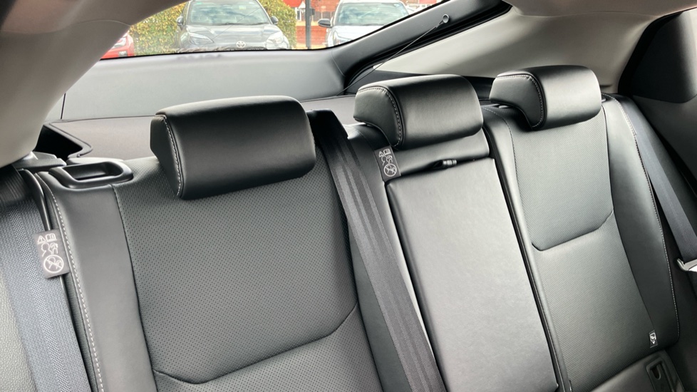 Toyota Prius 2.0 PHEV Excel 5dr CVT Hatchback - Image 36