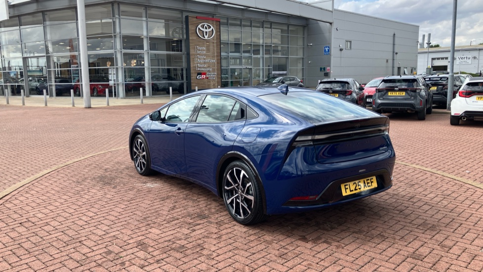 Toyota Prius 2.0 PHEV Excel 5dr CVT Hatchback - Image 50