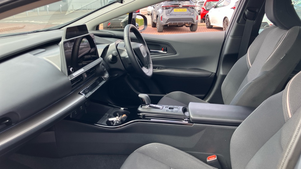 Toyota Prius 2.0 PHEV Design 5dr CVT Hatchback - Image 5