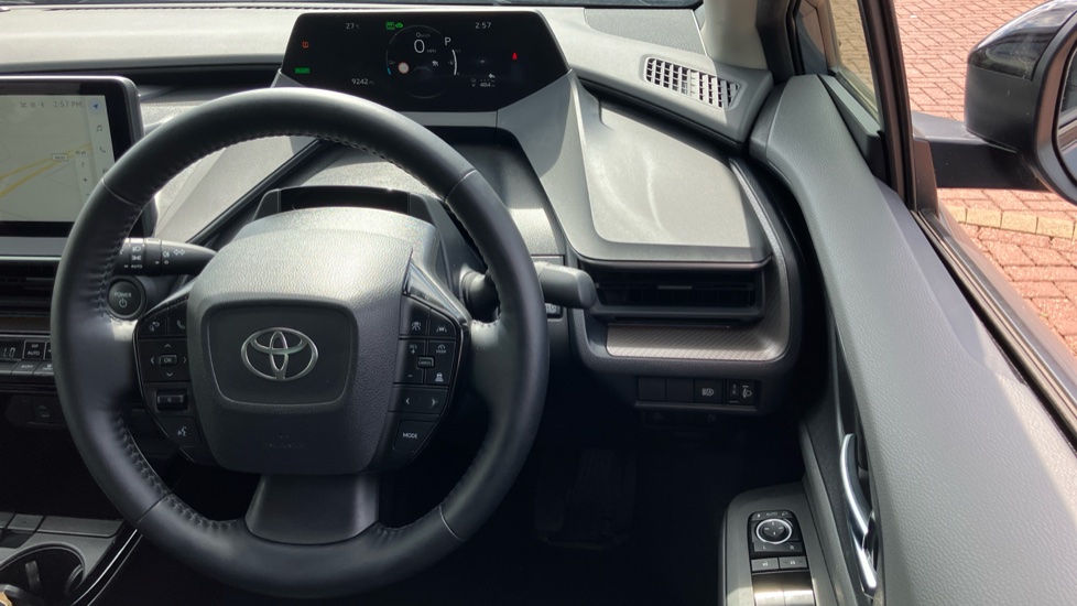 Toyota Prius 2.0 PHEV Design 5dr CVT Hatchback - Image 10