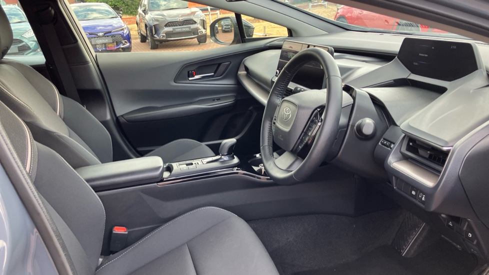 Toyota Prius 2.0 PHEV Design 5dr CVT Hatchback - Image 12