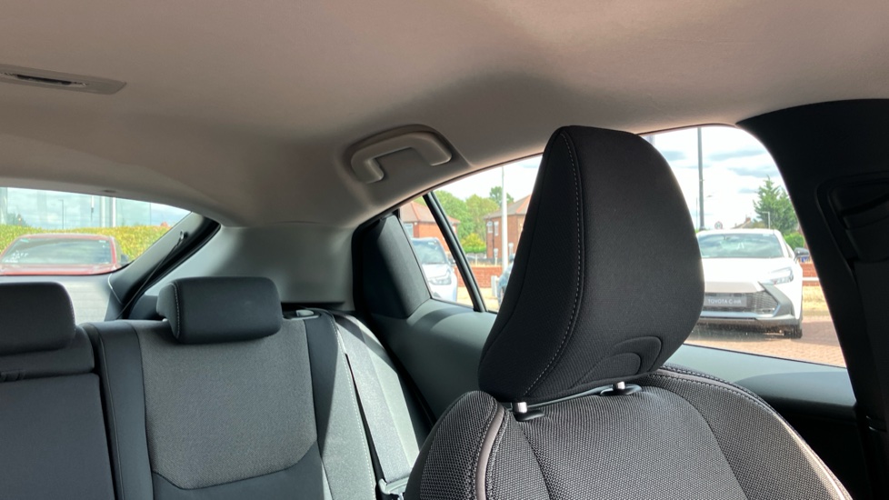 Toyota Prius 2.0 PHEV Design 5dr CVT Hatchback - Image 19