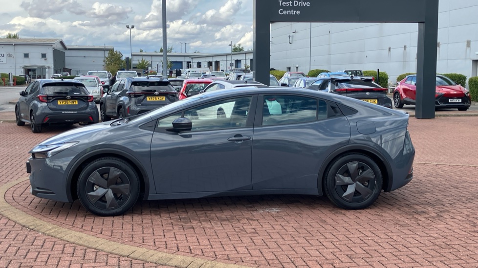 Toyota Prius 2.0 PHEV Design 5dr CVT Hatchback - Image 24