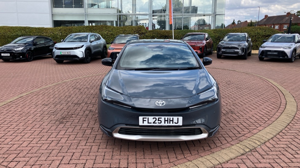 Toyota Prius 2.0 PHEV Design 5dr CVT Hatchback - Image 49