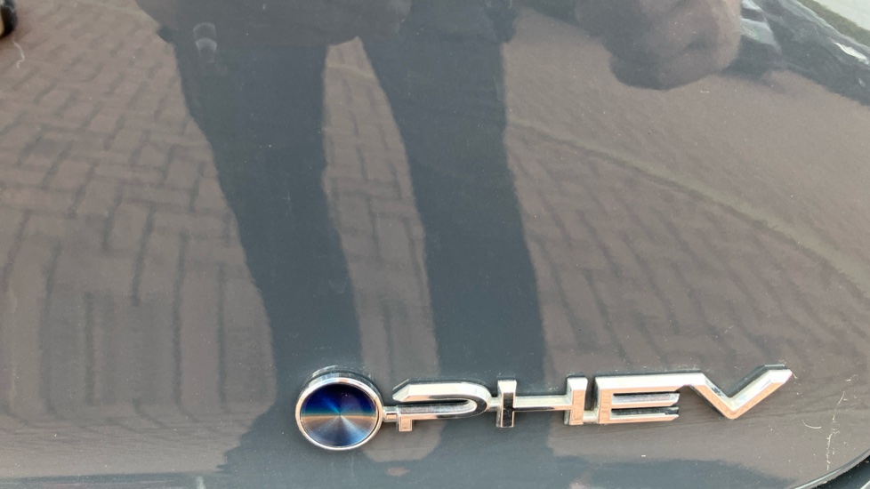 Toyota Prius 2.0 PHEV Design 5dr CVT Hatchback - Image 54