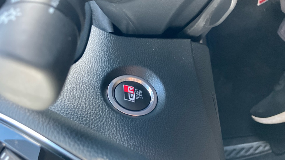 Toyota Corolla 1.8 Hybrid GR Sport 5dr CVT Hybrid Hatchback - Image 16