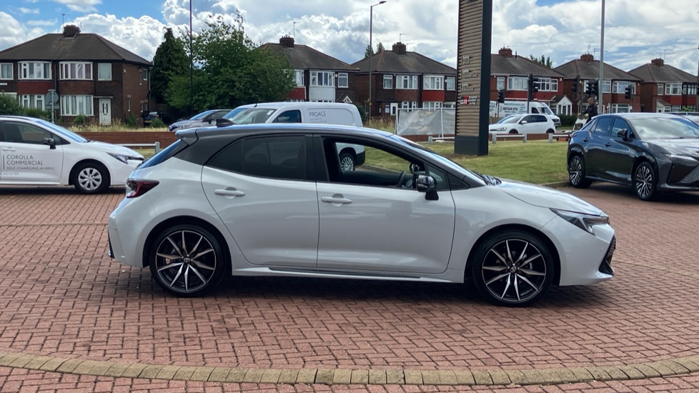 Toyota Corolla 1.8 Hybrid GR Sport 5dr CVT Hybrid Hatchback - Image 23