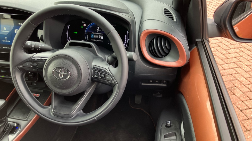 Toyota Aygo X 1.5 Hybrid Design 5dr CVT Hybrid Hatchback - Image 10
