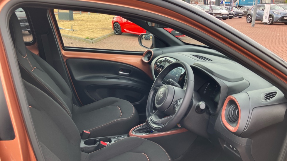 Toyota Aygo X 1.5 Hybrid Design 5dr CVT Hybrid Hatchback - Image 12