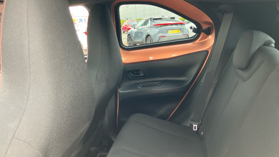 Toyota Aygo X 1.5 Hybrid Design 5dr CVT Hybrid Hatchback - Image 15