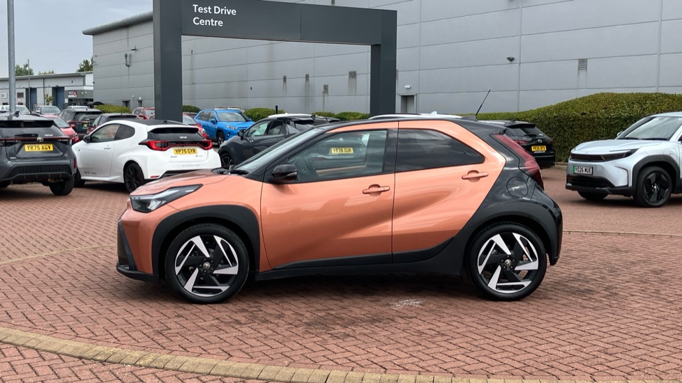 Toyota Aygo X 1.5 Hybrid Design 5dr CVT Hybrid Hatchback - Image 24