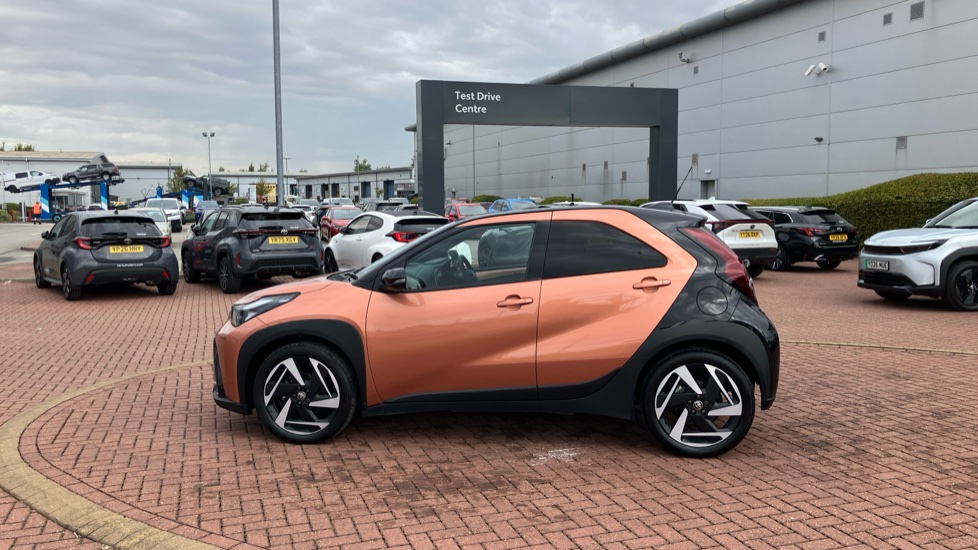 Toyota Aygo X 1.5 Hybrid Design 5dr CVT Hybrid Hatchback - Image 43