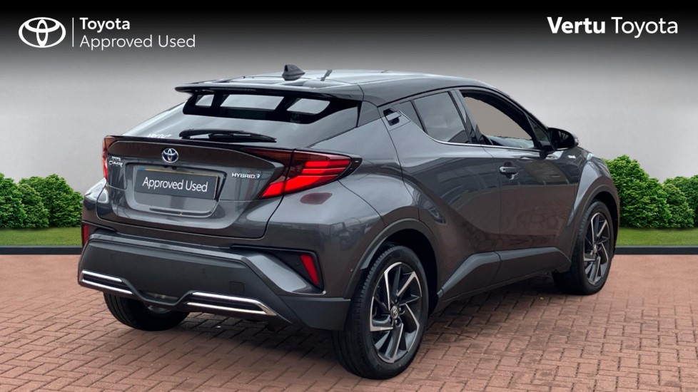 Toyota C-HR 2.0 Hybrid Dynamic 5dr CVT Hybrid Hatchback - Image 2